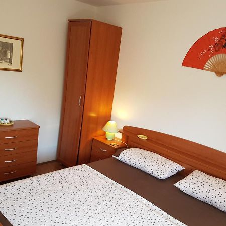 Vukovarska Rose Apartment Kaštela Екстериор снимка