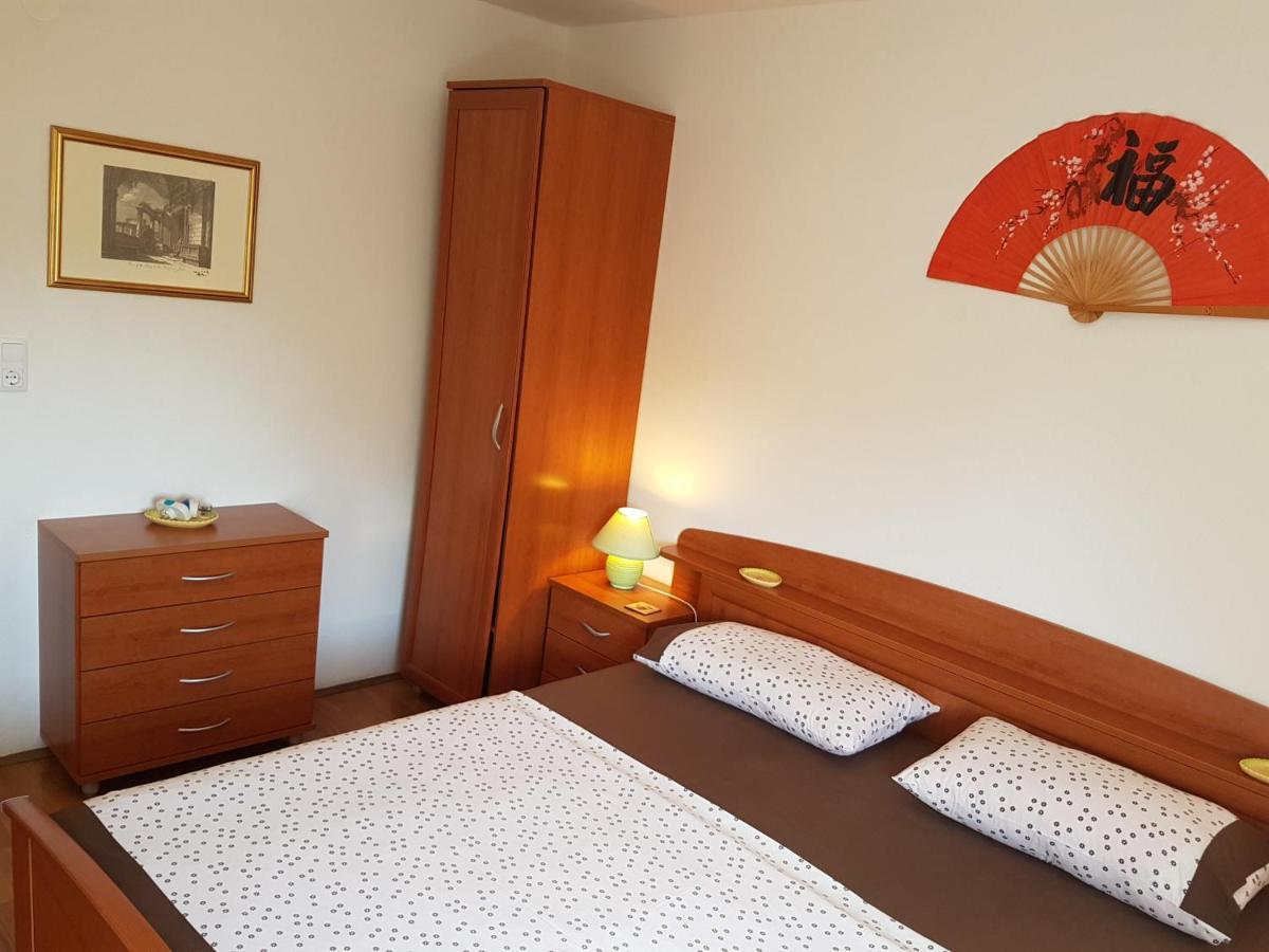 Vukovarska Rose Apartment Kaštela Екстериор снимка